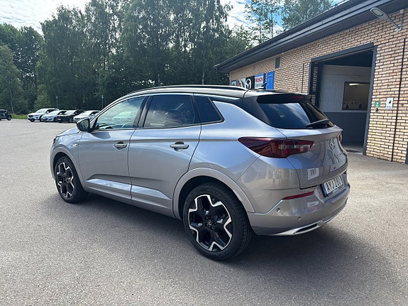 Opel Grandland 3 of 5
