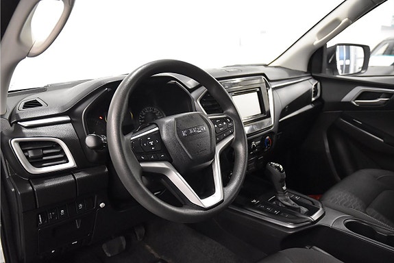 Isuzu D-max 9 of 17