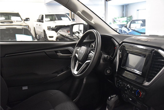 Isuzu D-max 8 of 17