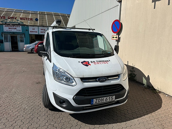 Ford Transit Custom 3 of 5