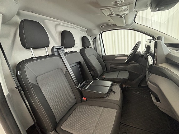 Volkswagen Transporter 12 of 13