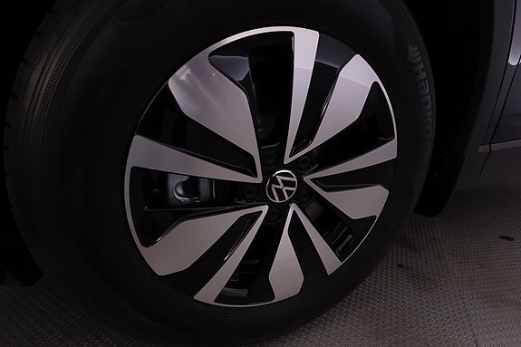 Volkswagen Tiguan 22 of 22