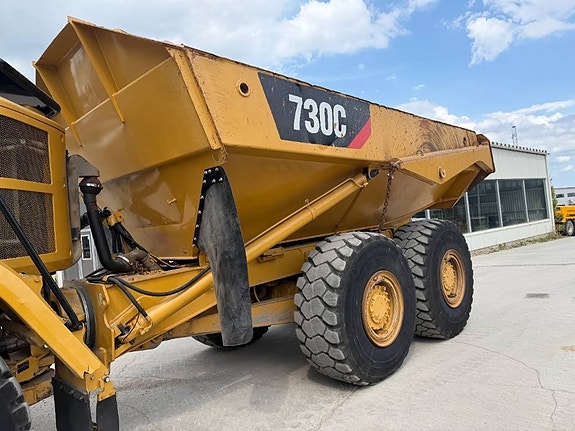 CAT 730 C 8 of 10