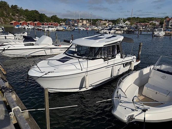 JEANNEAU 695 Merry  Fisher Serie 2- 2022, Yamaha 150 2 of 11