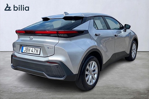 Toyota C-HR 19 of 21