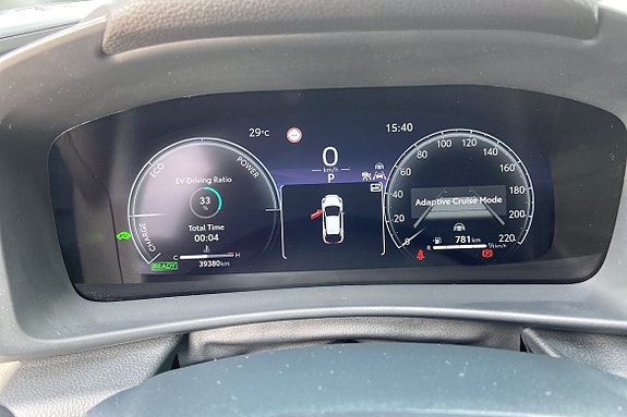 Toyota C-HR 16 of 21