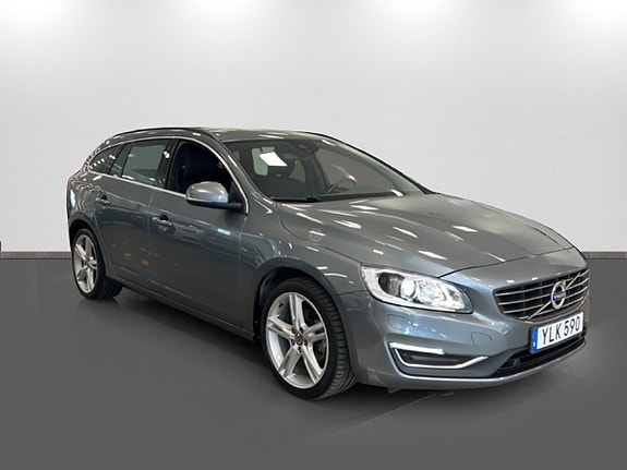 Volvo V60 3 of 17