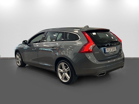 Volvo V60 6 of 17