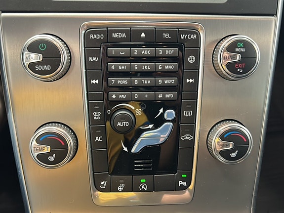Volvo V60 13 of 17