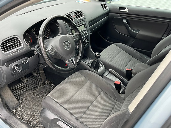 Volkswagen Golf VI 3 of 6