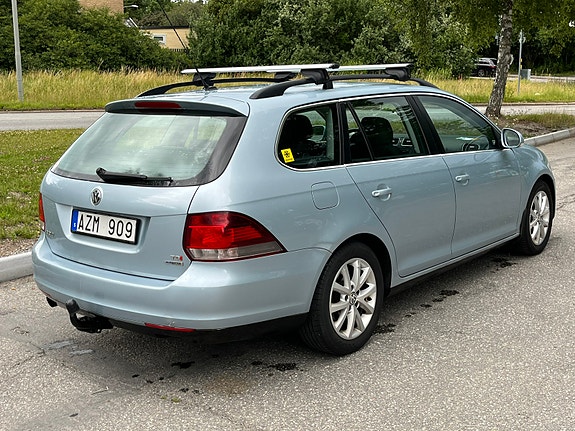 Volkswagen Golf VI 6 of 6