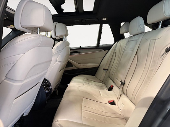 BMW 530i 14 of 26