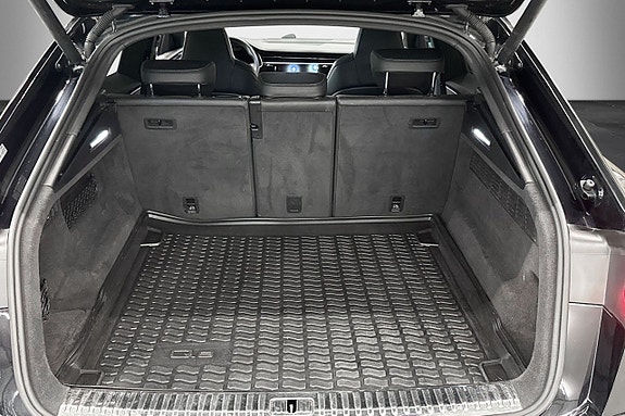 Audi Q8 24 of 26