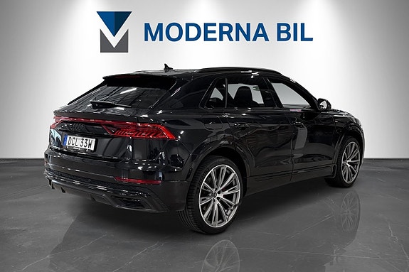 Audi Q8 6 of 26
