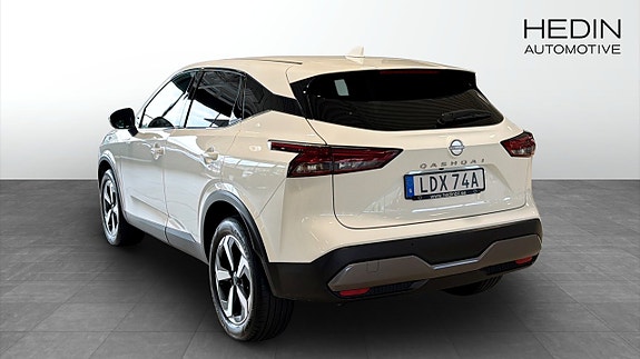 Nissan Qashqai 2 of 5