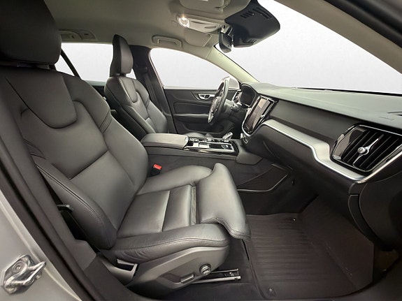 Volvo V60 27 of 30