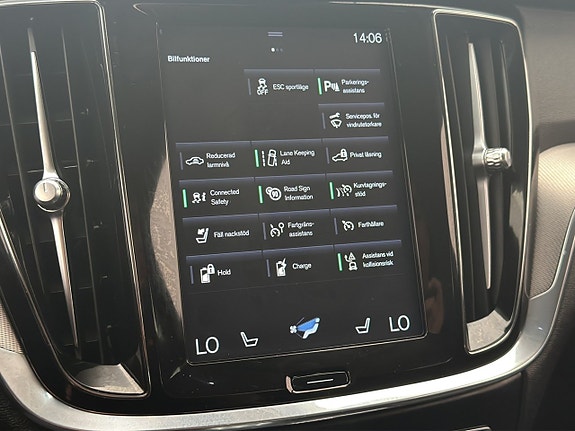 Volvo V60 22 of 30