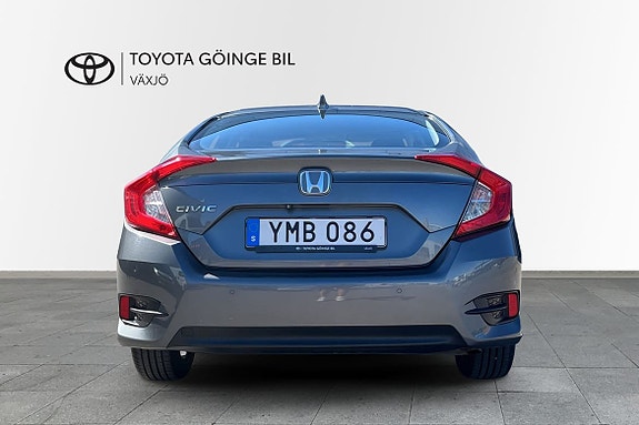 Honda Civic 4 of 5