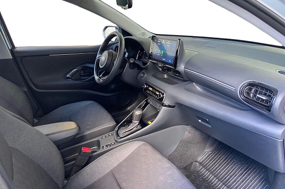 Toyota Yaris 7 of 21