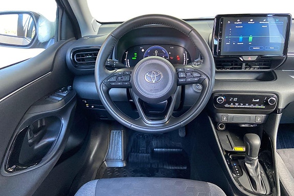 Toyota Yaris 11 of 21