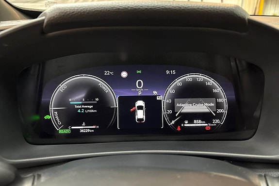 Toyota C-HR 16 of 21