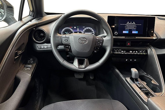 Toyota C-HR 11 of 21