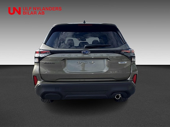 Subaru Forester 3 of 15