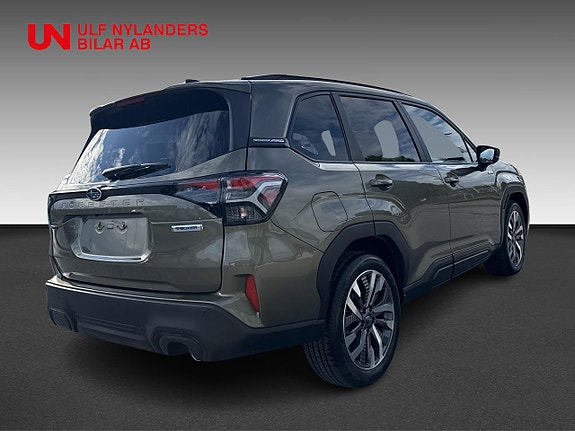 Subaru Forester 4 of 15