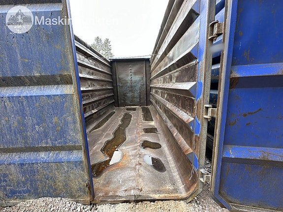 Container 40 Kubik 7 of 16