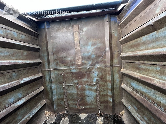 Container 40 Kubik 16 of 20