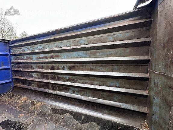 Container 40 Kubik 13 of 20