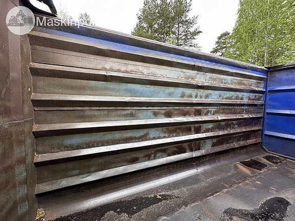Container 40 Kubik 12 of 20