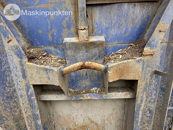 Container 40 Kubik 17 of 20
