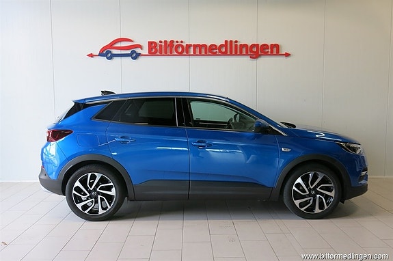 Opel Grandland X 2 of 5