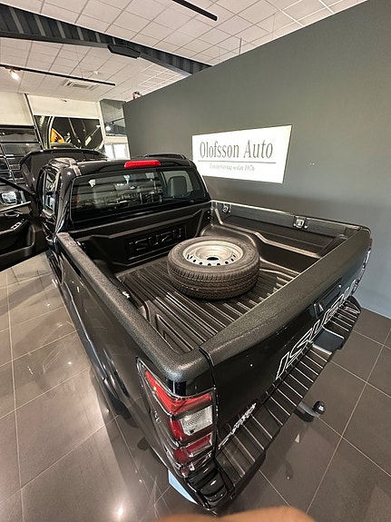 Isuzu D-max 15 of 16