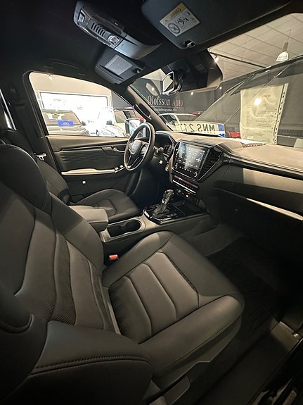 Isuzu D-max 12 of 16