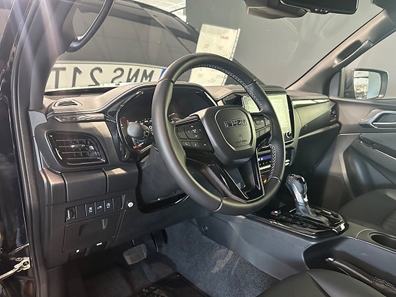Isuzu D-max 7 of 16