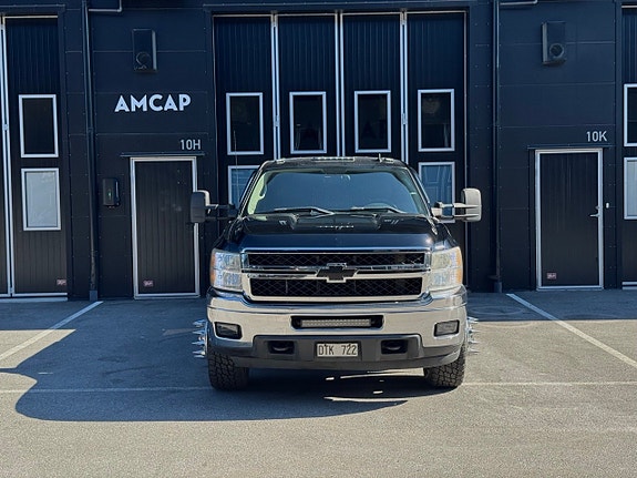 Chevrolet Silverado 3500 11 of 13