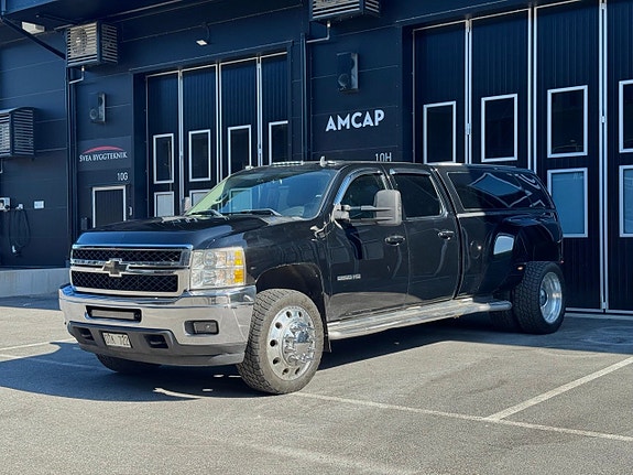 Chevrolet Silverado 3500 9 of 13