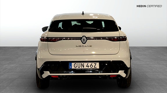 Renault Megane E-Tech 7 of 9