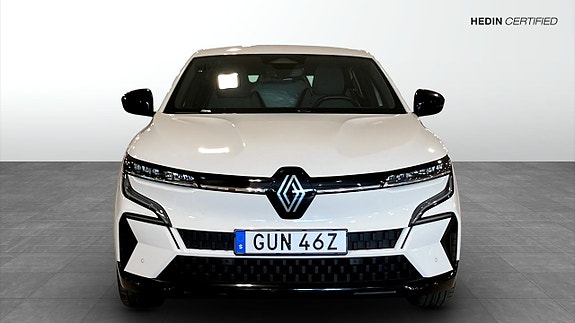 Renault Megane E-Tech 8 of 9