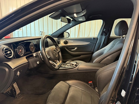 Mercedes-Benz E350 5 of 5