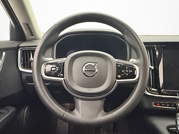 Volvo V90 14 of 30