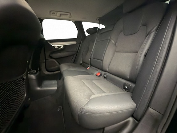 Volvo V90 28 of 30