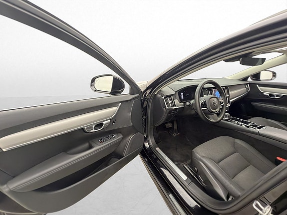 Volvo V90 11 of 30