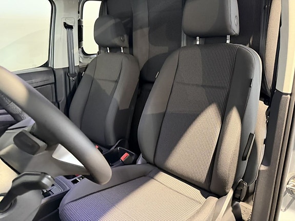 Volkswagen Caddy 9 of 18