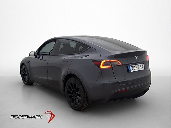 Tesla Model Y 6 of 30