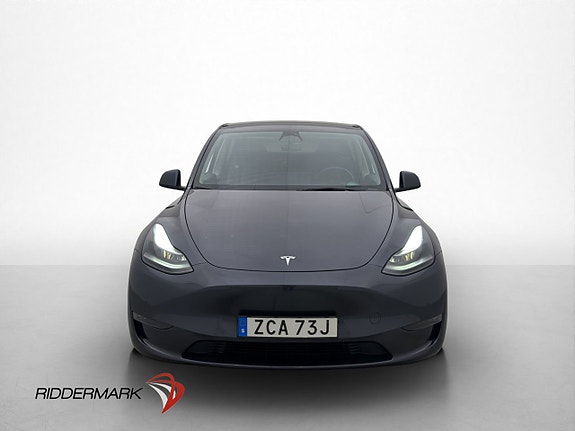 Tesla Model Y 2 of 5