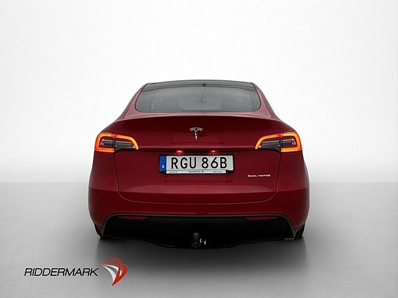 Tesla Model Y 8 of 30