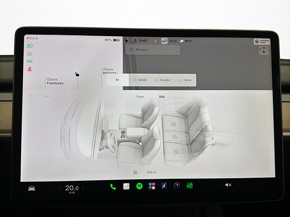 Tesla Model Y 26 of 30